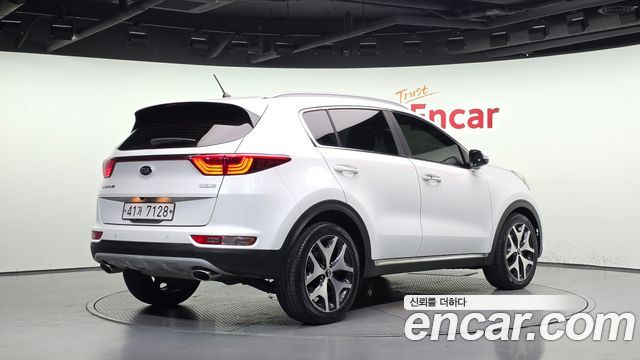 Kia Sportage 2018 — photo 2