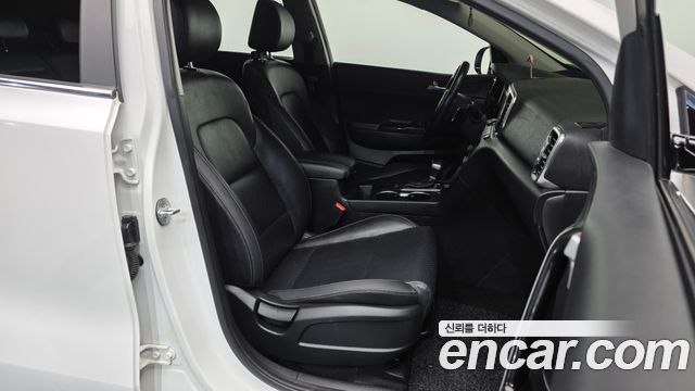 Kia Sportage 2018 — photo 17