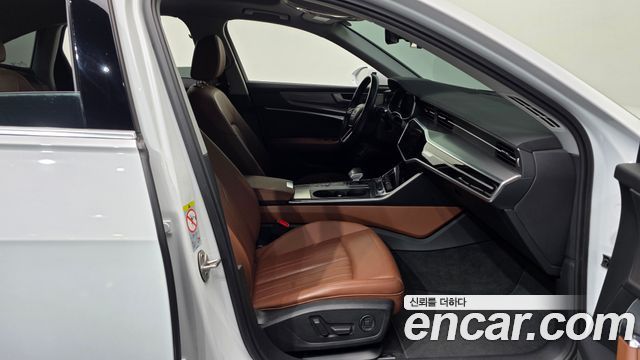 Audi A6 2020 — photo 17