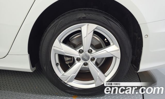 Audi A6 2020 — photo 7