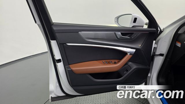 Audi A6 2020 — photo 14