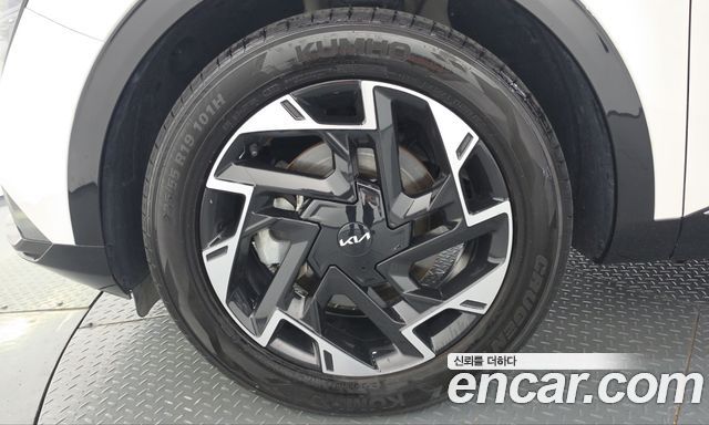 Kia Sportage 2023 — photo 5