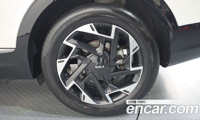 Kia Sportage 2023 — photo 7