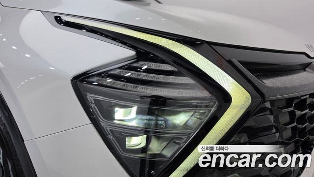 Kia Sportage 2023 — photo 8
