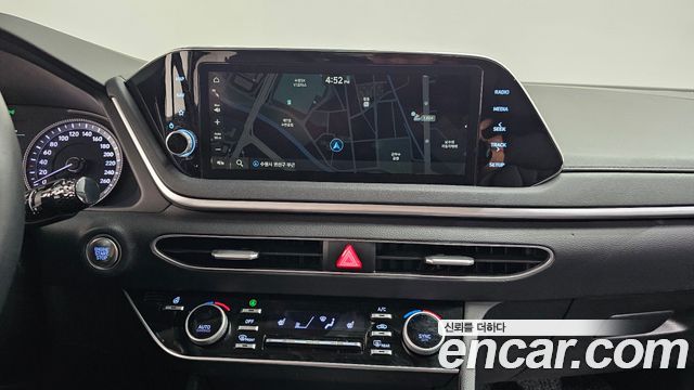 Hyundai Sonata 2023 — photo 19
