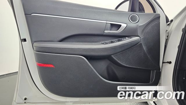 Hyundai Sonata 2023 — photo 14