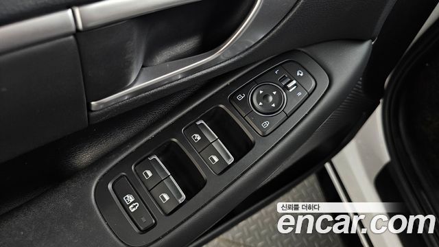 Hyundai Sonata 2023 — photo 27