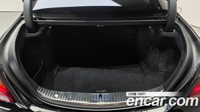 Mercedes-Benz S-Class 2018 — photo 20
