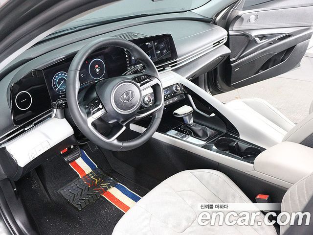 Hyundai AVANTE 2021 — photo 10
