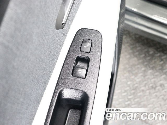 Hyundai AVANTE 2021 — photo 17