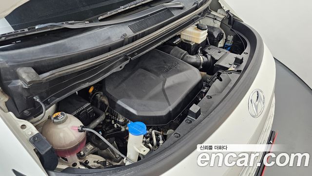 Hyundai Staria 2022 — photo 6