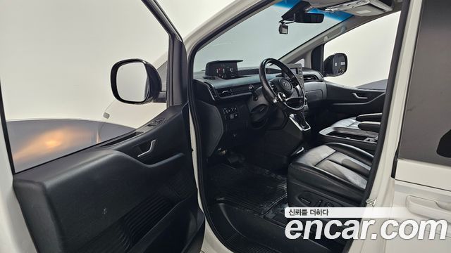 Hyundai Staria 2022 — photo 13