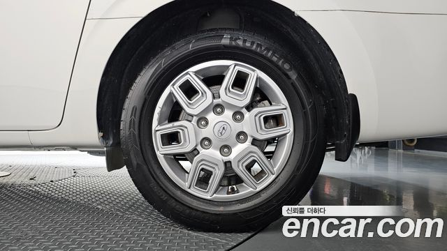 Hyundai Staria 2022 — photo 7