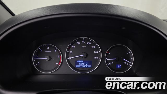 Hyundai Starex 2017 — photo 8