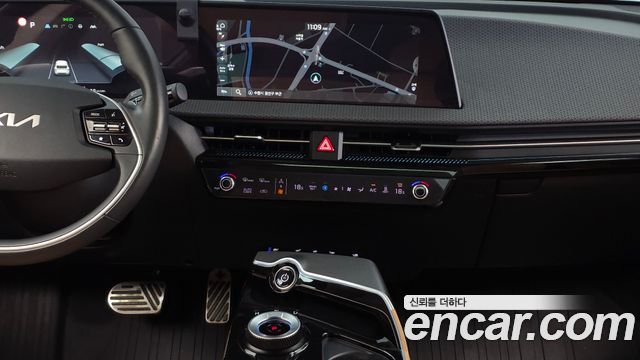 Kia EV6 2022 — photo 18