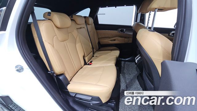 Kia Sorento 2022 — photo 17