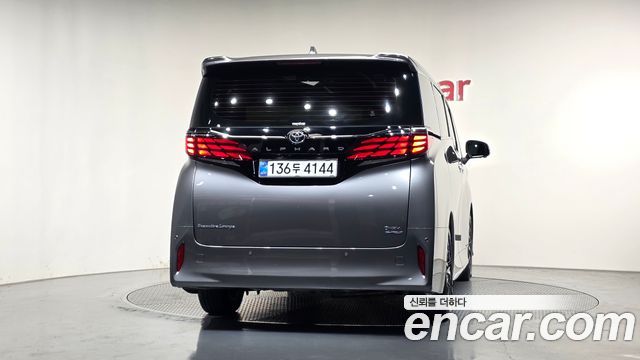 Toyota Alphard 2025 — photo 4