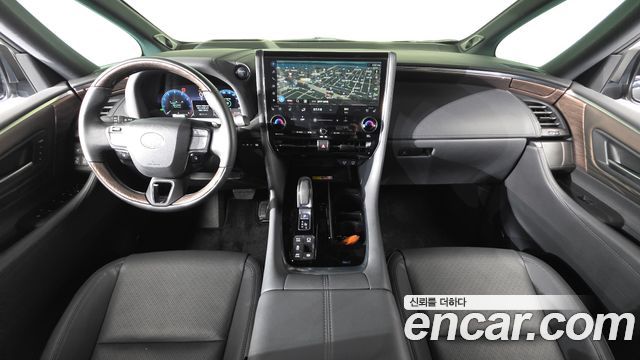 Toyota Alphard 2025 — photo 10