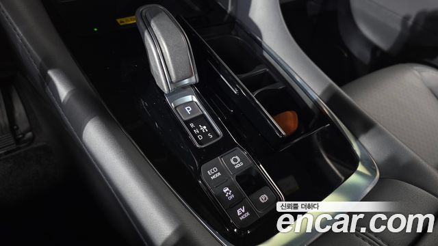 Toyota Alphard 2025 — photo 12