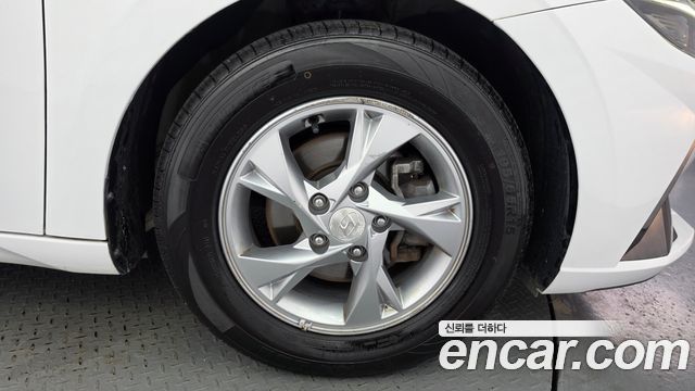 Hyundai AVANTE 2021 — photo 5