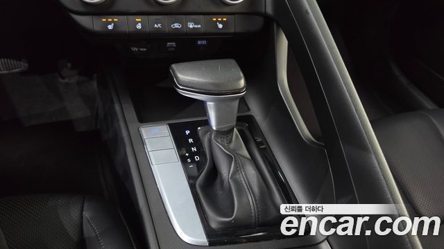 Hyundai AVANTE 2021 — photo 12