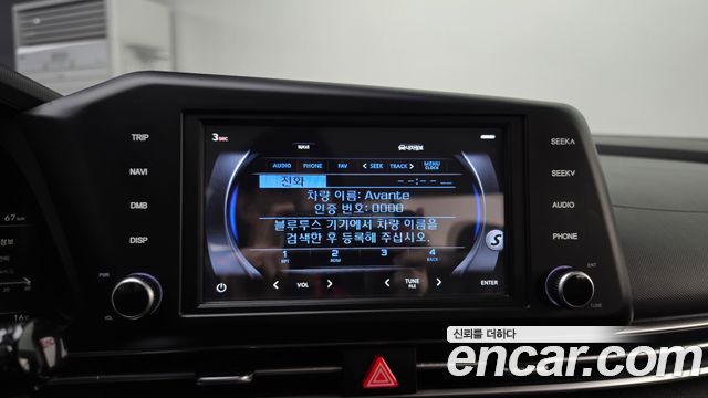Hyundai AVANTE 2021 — photo 21
