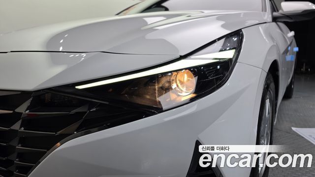 Hyundai AVANTE 2021 — photo 8