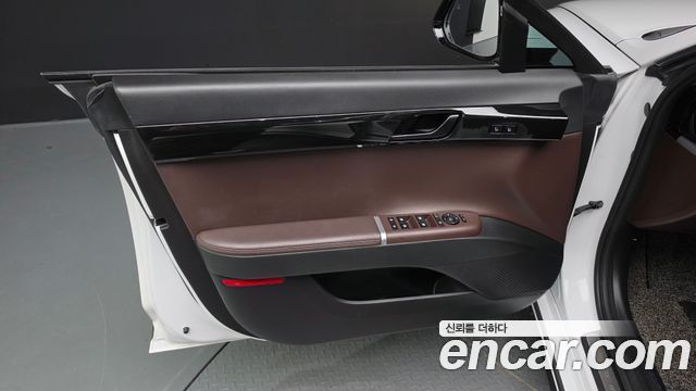 Hyundai Grandeur 2023 — photo 14