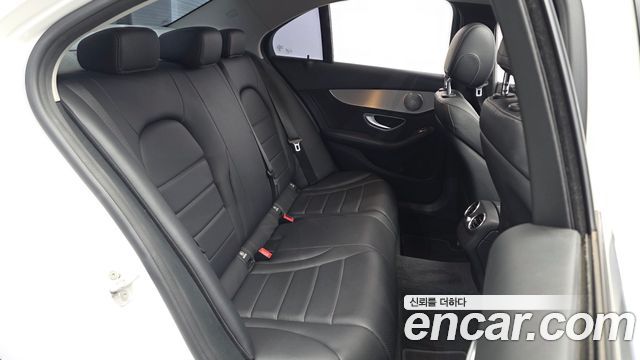 Mercedes-Benz C-Class 2015 — photo 12