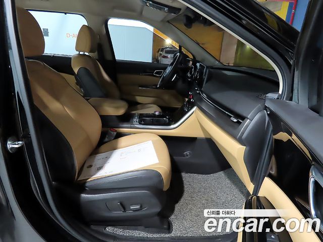 Kia Canival 2021 — photo 10