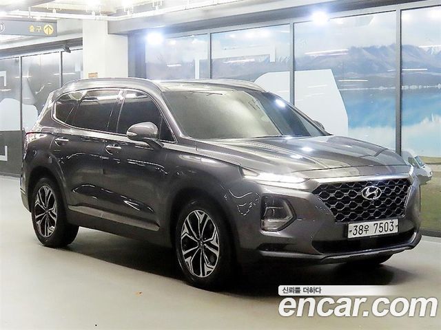 Hyundai Santafe 2019 — photo 1