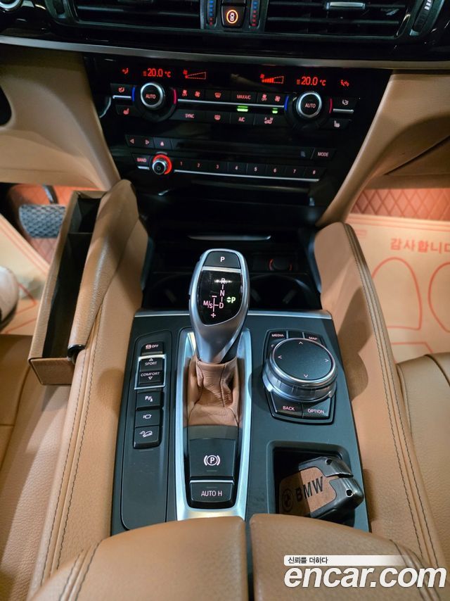 BMW X6 2018 — photo 13