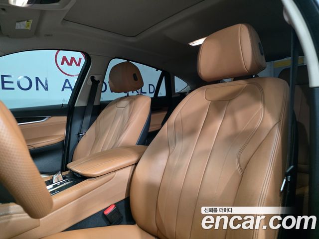 BMW X6 2018 — photo 15