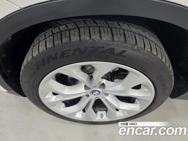 BMW X6 2018 — photo 17