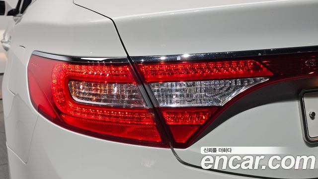 Hyundai Grandeur 2011 — photo 9