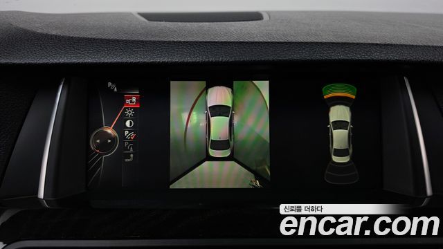 BMW 5-Series 2015 — photo 15