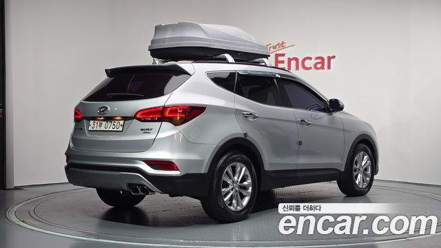 Hyundai Santafe 2016 — photo 2