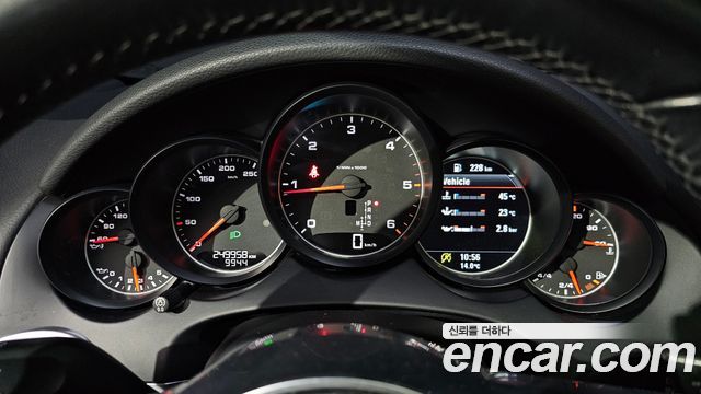 Porsche Cayenne 2015 — photo 8