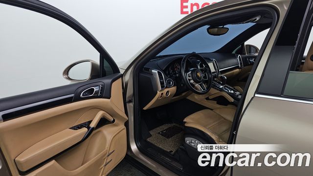 Porsche Cayenne 2015 — photo 10