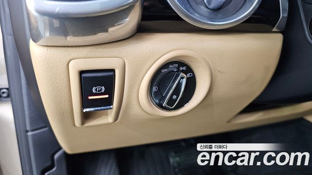 Porsche Cayenne 2015 — photo 16