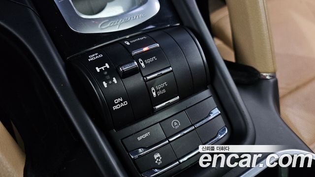 Porsche Cayenne 2015 — photo 17
