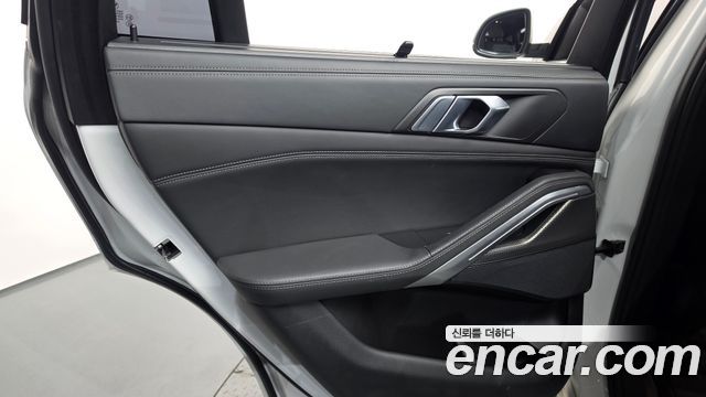 BMW X6 2022 — photo 15