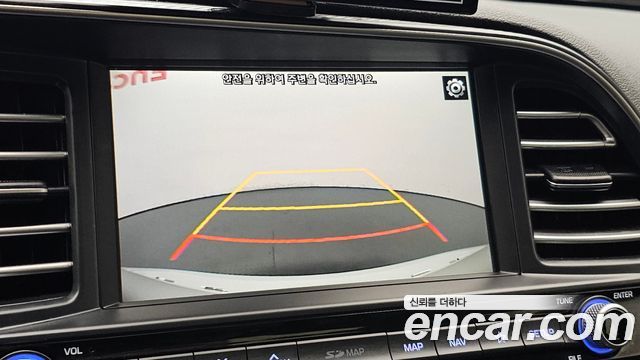 Hyundai AVANTE 2020 — photo 22