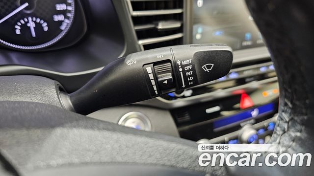 Hyundai AVANTE 2020 — photo 26