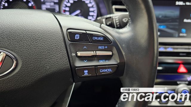 Hyundai AVANTE 2020 — photo 28