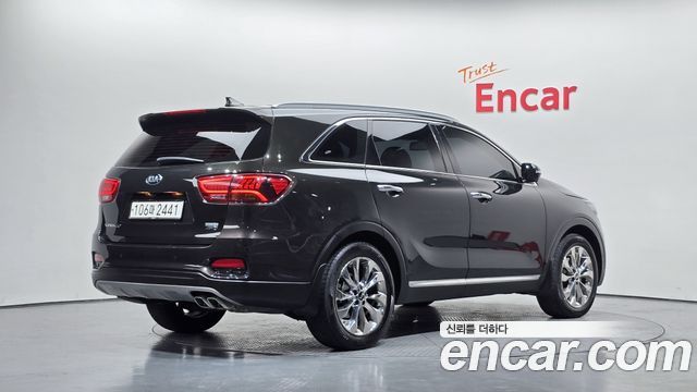 Kia Sorento 2019 — photo 2