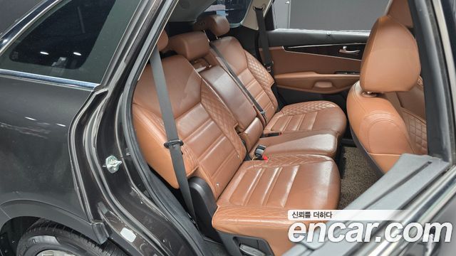 Kia Sorento 2019 — photo 12