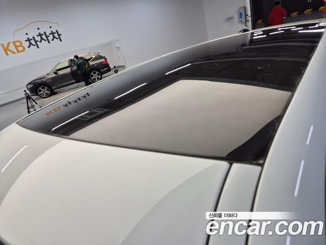 Land Rover Discovery Sport 2016 — photo 13