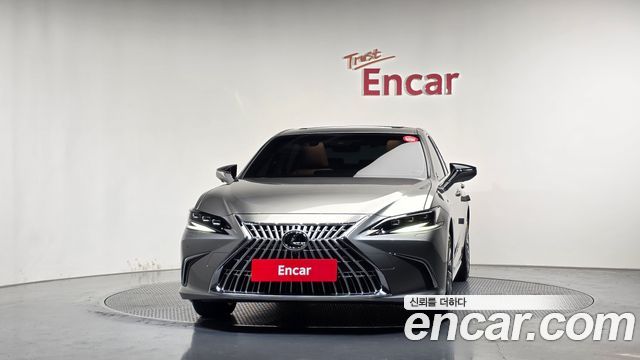 Lexus ES 2026 — photo 3