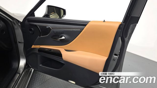Lexus ES 2026 — photo 14